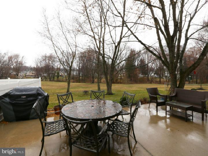 114 Greenbriar Road Delran, NJ 08075 - Photo 23 of 25 Gallery Image 23