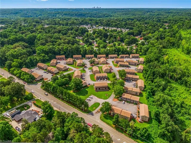 $1,270,000 | 420 Vista Circle, Winston-Salem, NC 27106