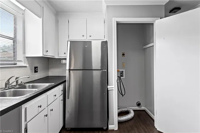 $1,270,000 | 420 Vista Circle, Winston-Salem, NC 27106