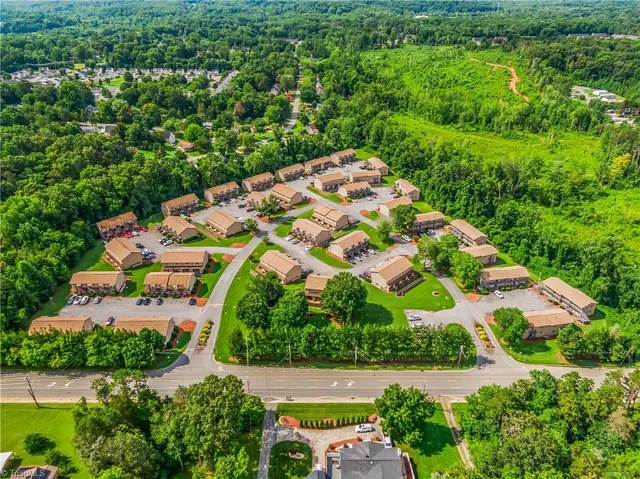 $1,270,000 | 420 Vista Circle, Winston-Salem, NC 27106