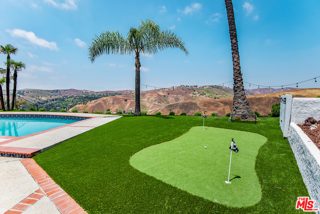 26021 Farmfield Road Calabasas, CA 91302 - Photo 41 of 50 an aerial view of a garden
