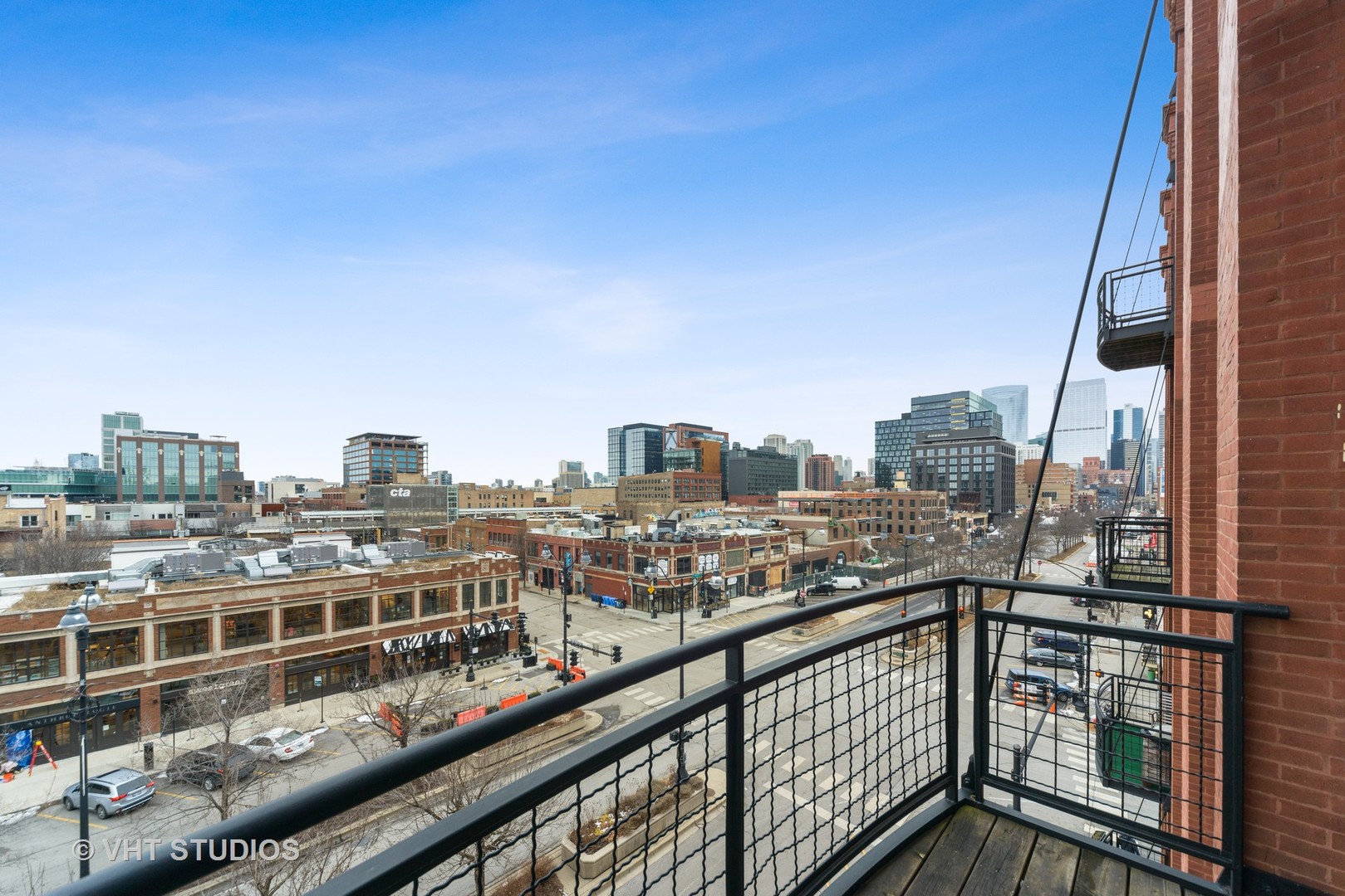 1000 West Washington Boulevard, Unit 438 Chicago, IL 60607 - Photo 19 of 23 a view of a city from a balcony