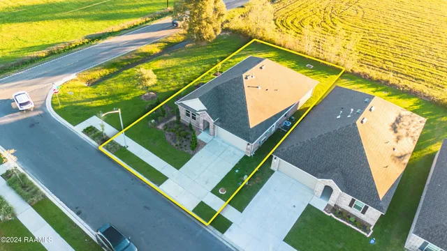 $1,950 | 101 Acadian Lk Drive, Duson, LA 70529