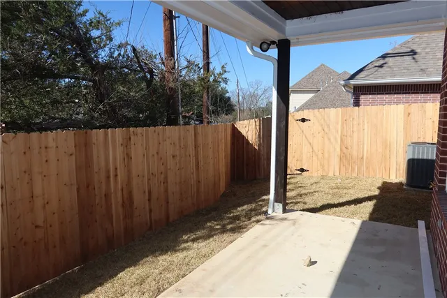 $365,500 | 2002 Reagan Court, Bryan, TX 77802