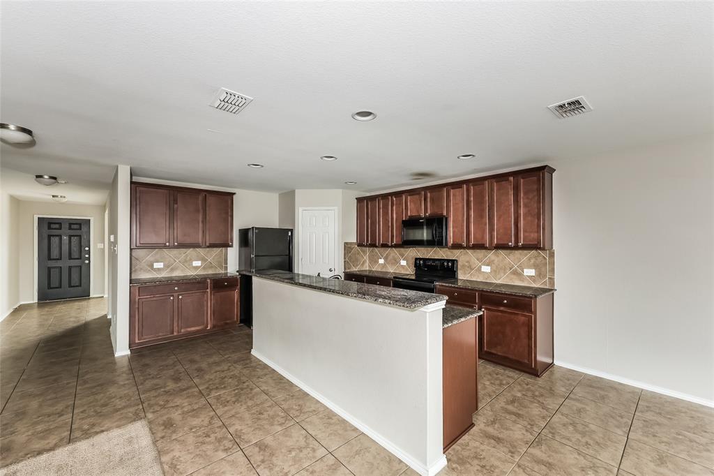 1012 Rio Frio Drive Forney, TX 75126 - Photo 8 of 27