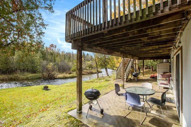 $450,000 | 11241 Somers Lane, Honor, MI 49640