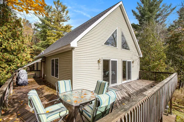 $460,000 | 11241 Somers Lane, Honor, MI 49640