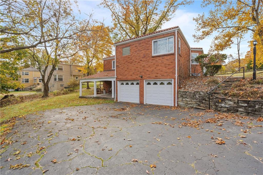 100 Circle Drive Pittsburgh, PA 15237 - Photo 27 of 31 a view of a house with a yard