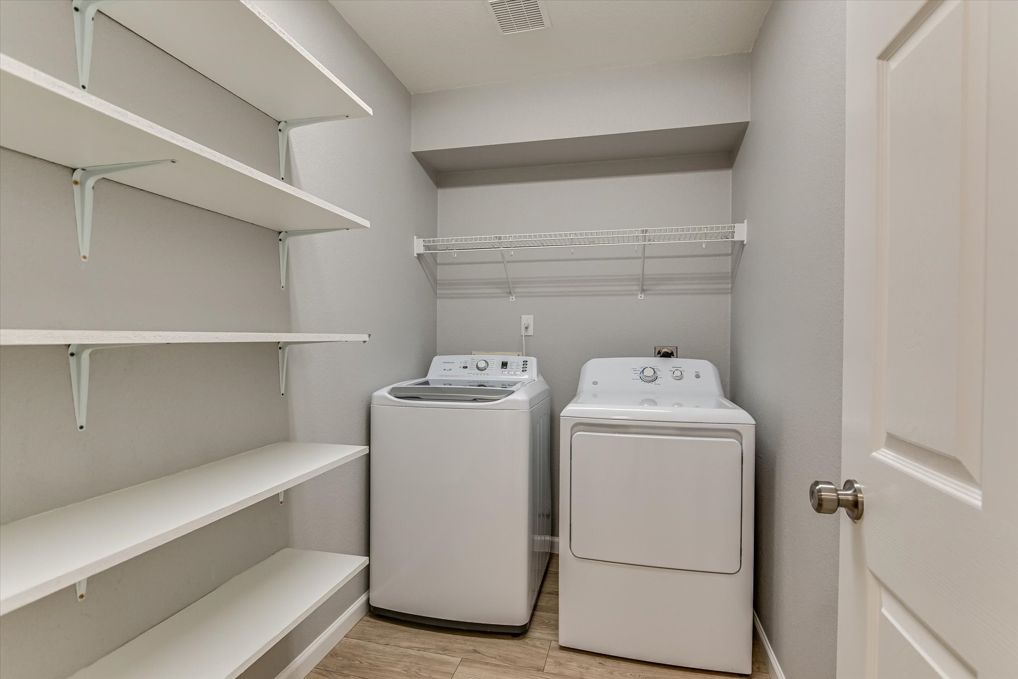 1520 Miss Allison's Way Pflugerville, TX 78660 - Photo 11 of 20 a utility room with dryer and washer