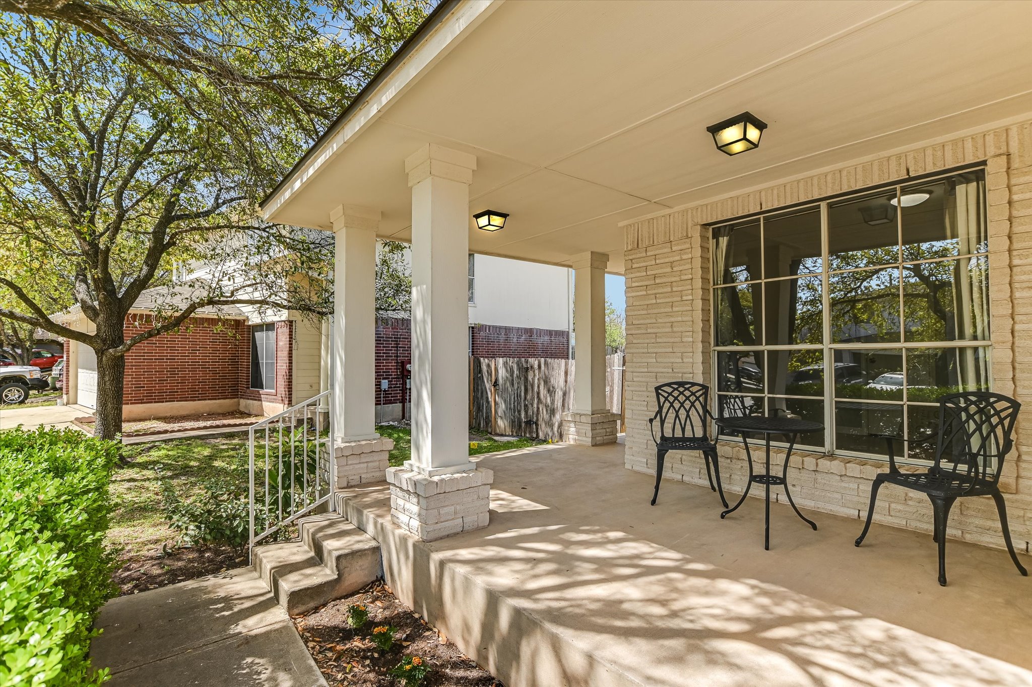 1520 Miss Allison's Way Pflugerville, TX 78660 - Photo 3 of 20 a house view with a sitting space