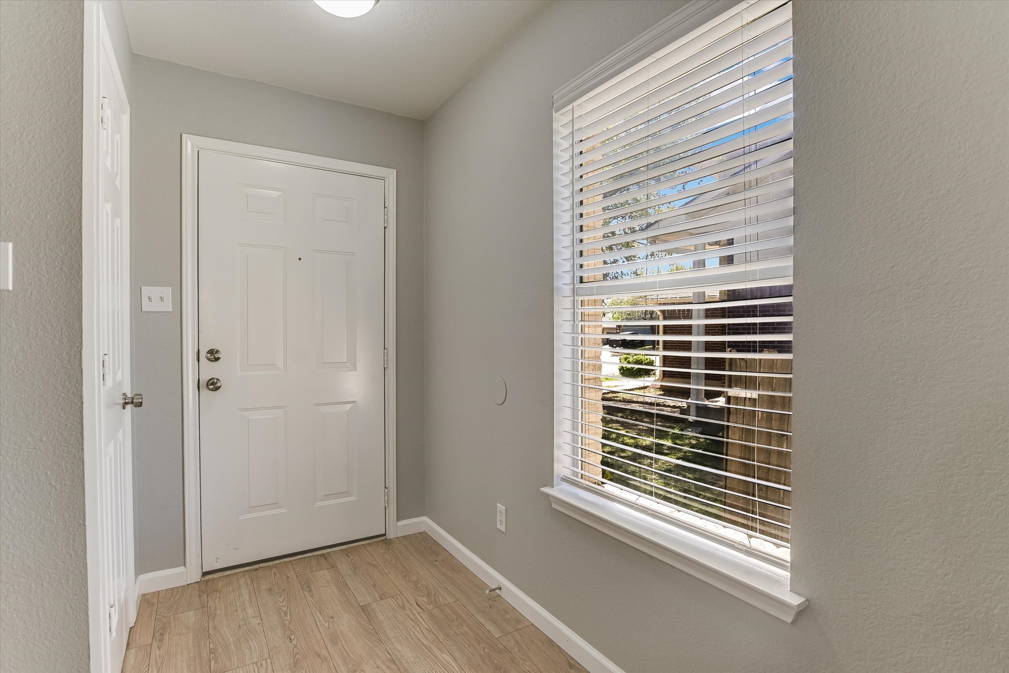 1520 Miss Allison's Way Pflugerville, TX 78660 - Photo 4 of 20 a view of a small space with a window