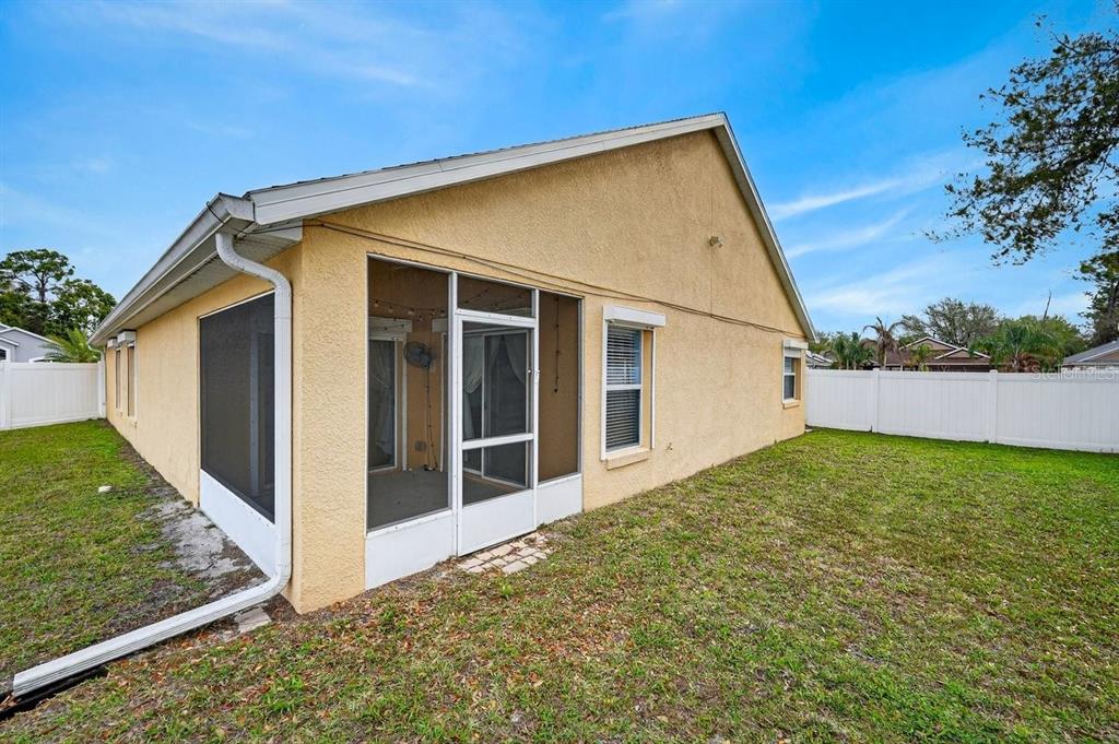 630 Fawn Ridge Drive Orange City, FL 32763 - Photo 45 of 55 a view of backyard of house with wooden fence