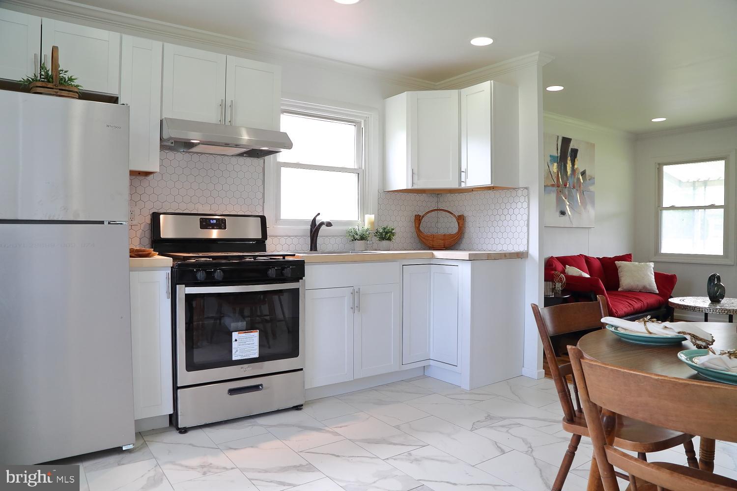 1925 Wabank Road Lancaster, PA 17603 - Photo 3 of 26 Gallery Image 3