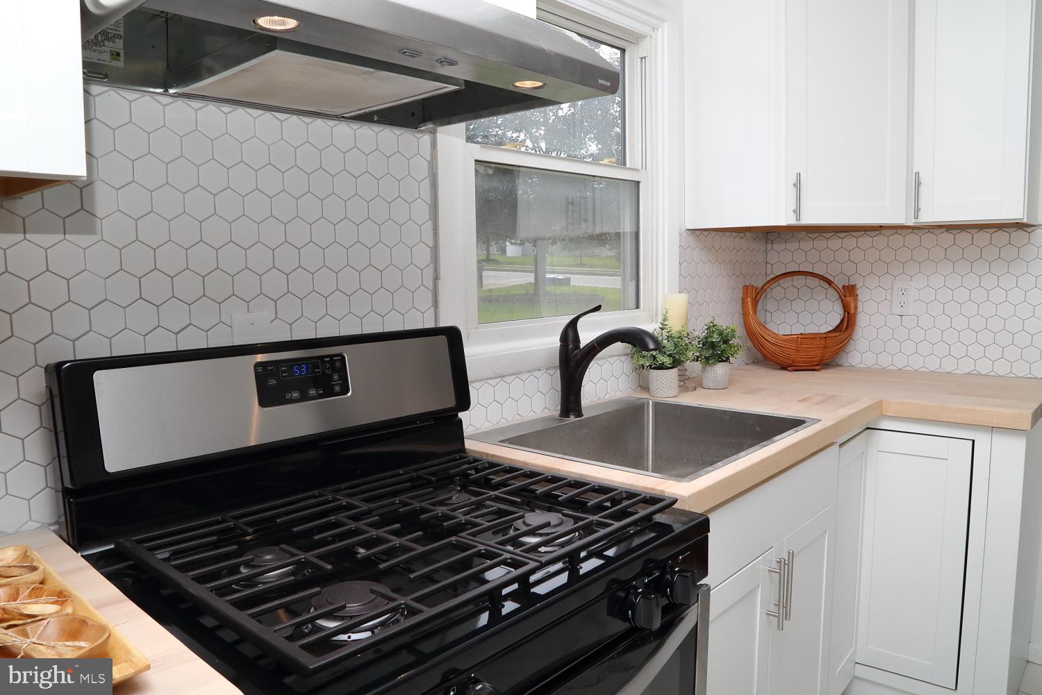 1925 Wabank Road Lancaster, PA 17603 - Photo 7 of 26 Gallery Image 7