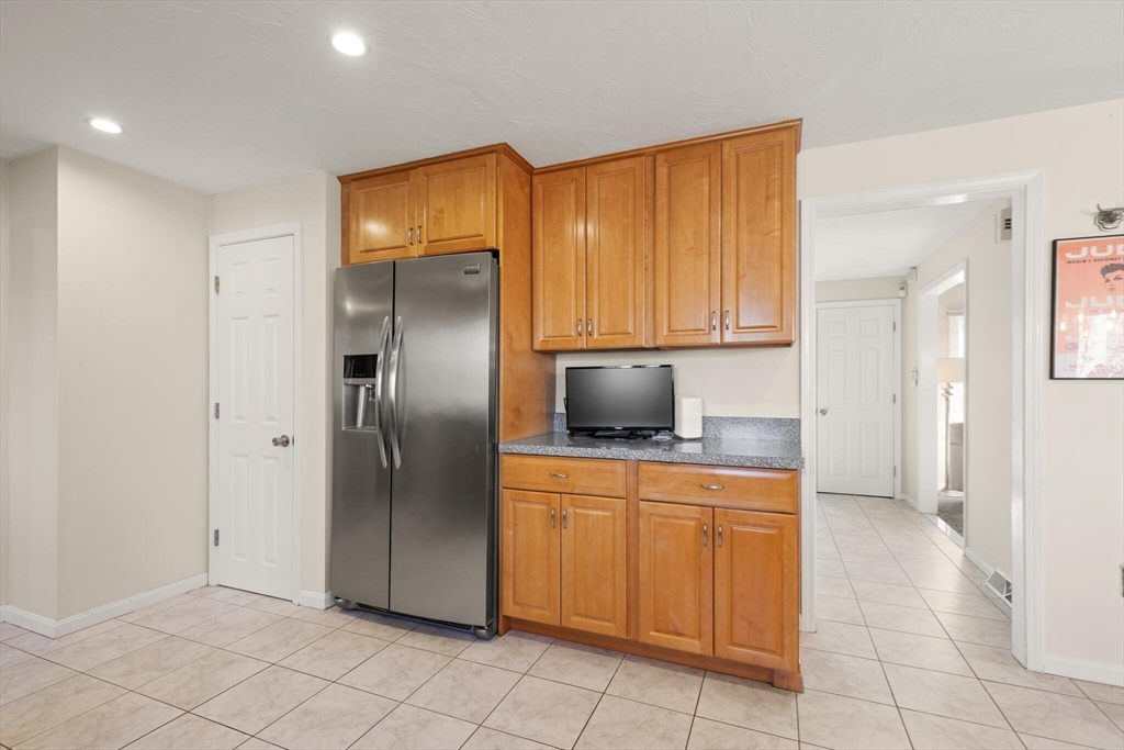 41 Azalea Road Sharon, MA 02067 - Photo 19 of 37