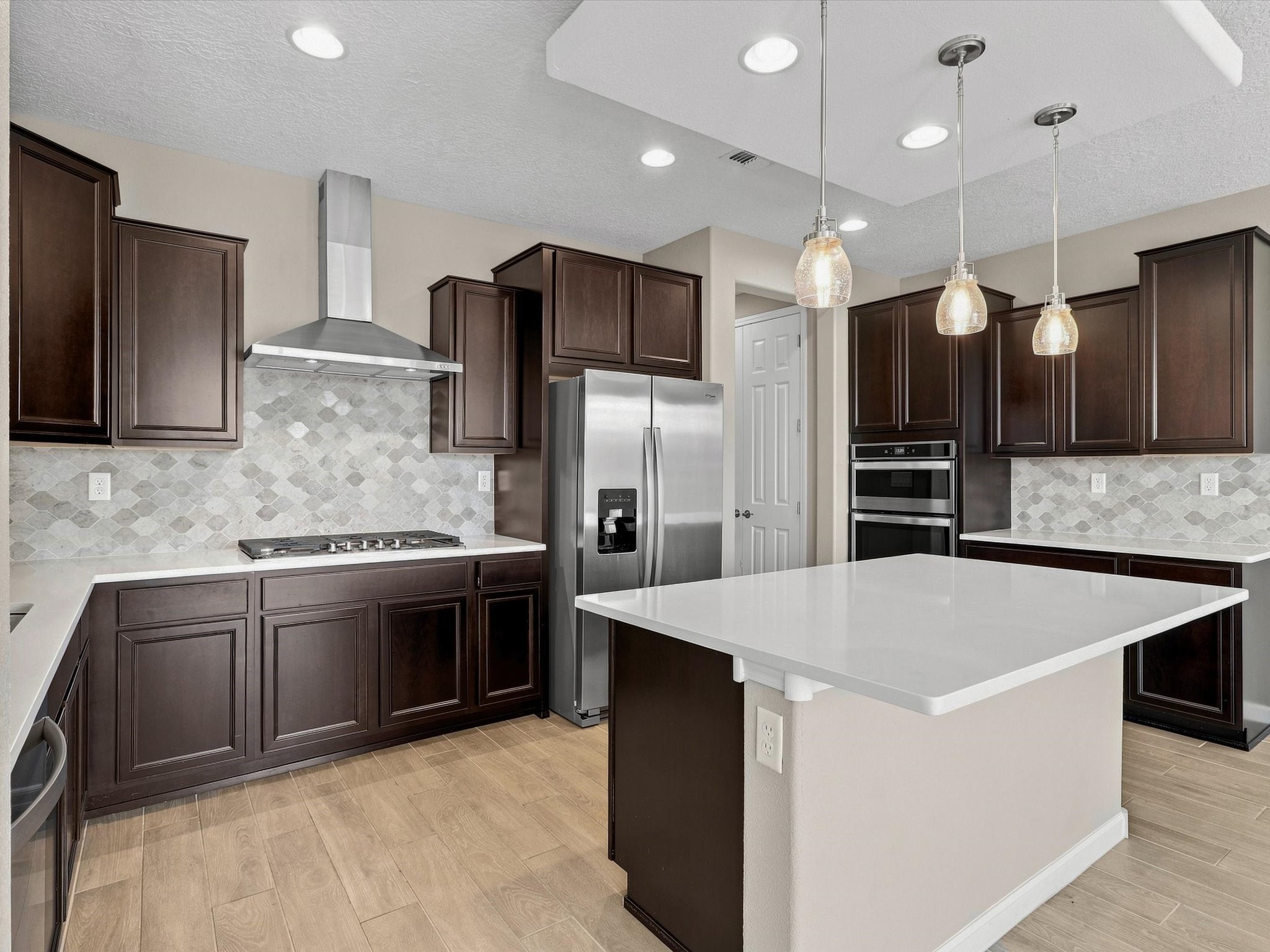 4642 Rail Runner Road Santa Fe, NM 87507 - Photo 15 of 74 A well-appointed kitchen with appliances included for a convenient move-in experience.