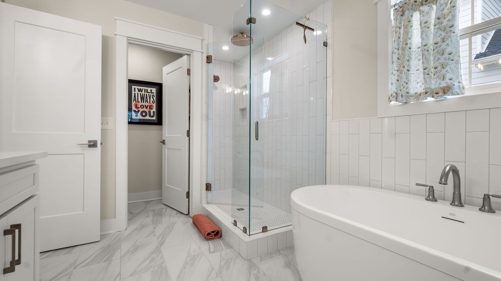 819 North Maple Street Murfreesboro, TN 37130 - Photo 39 of 64 a bathroom with a sink a toilet and shower