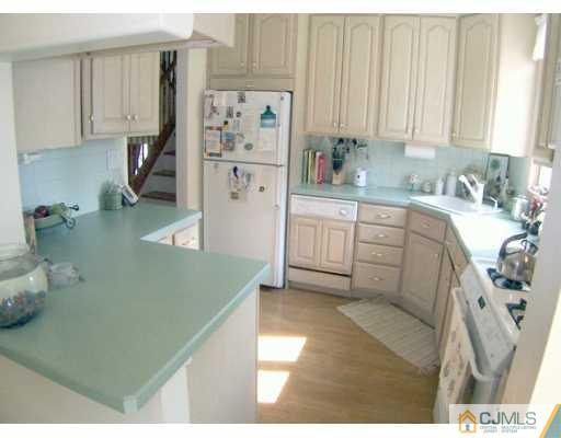 29 Meyer Road Edison, NJ 08817 - Photo 3 of 8