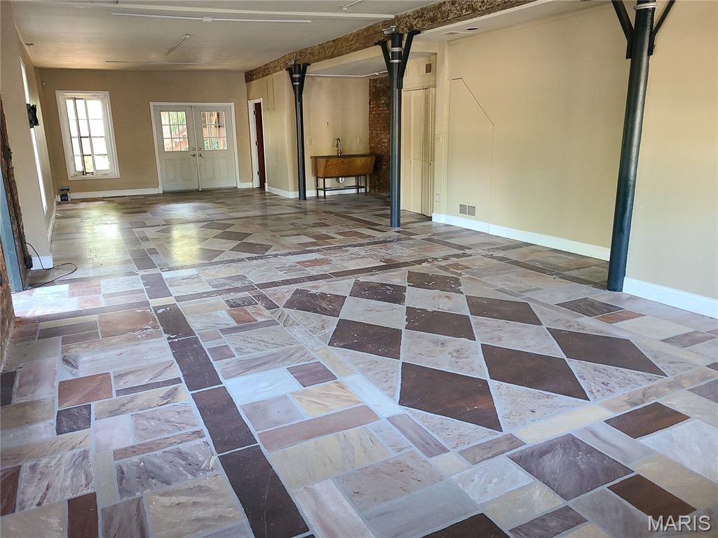 1410 South 18th Street St. Louis, MO 63104 - Photo 13 of 38