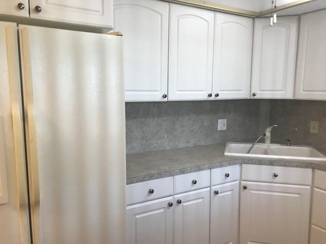 15 Southeast 13th Street, Unit C1 Boca Raton, FL 33432 - Photo 3 of 29 IMG_6723