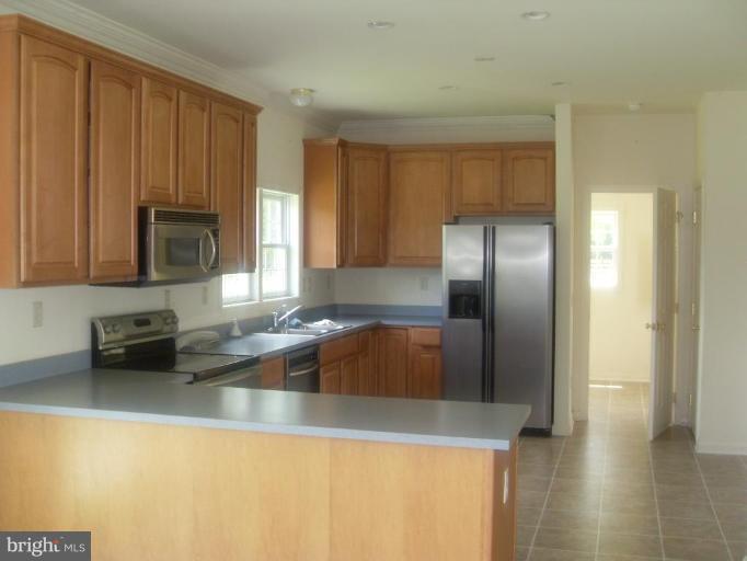 12707 Sillamon Road Goldvein, VA 22720 - Photo 5 of 18 Kitchen