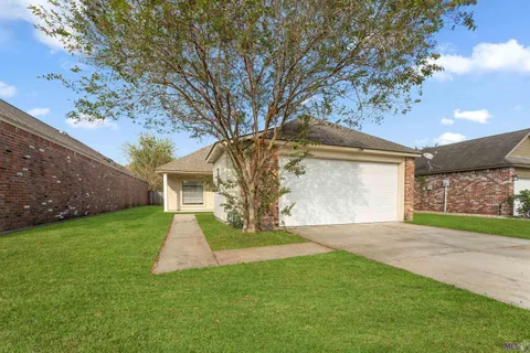 $260,000 | 3926 Northshore Avenue, Baton Rouge, LA 70820