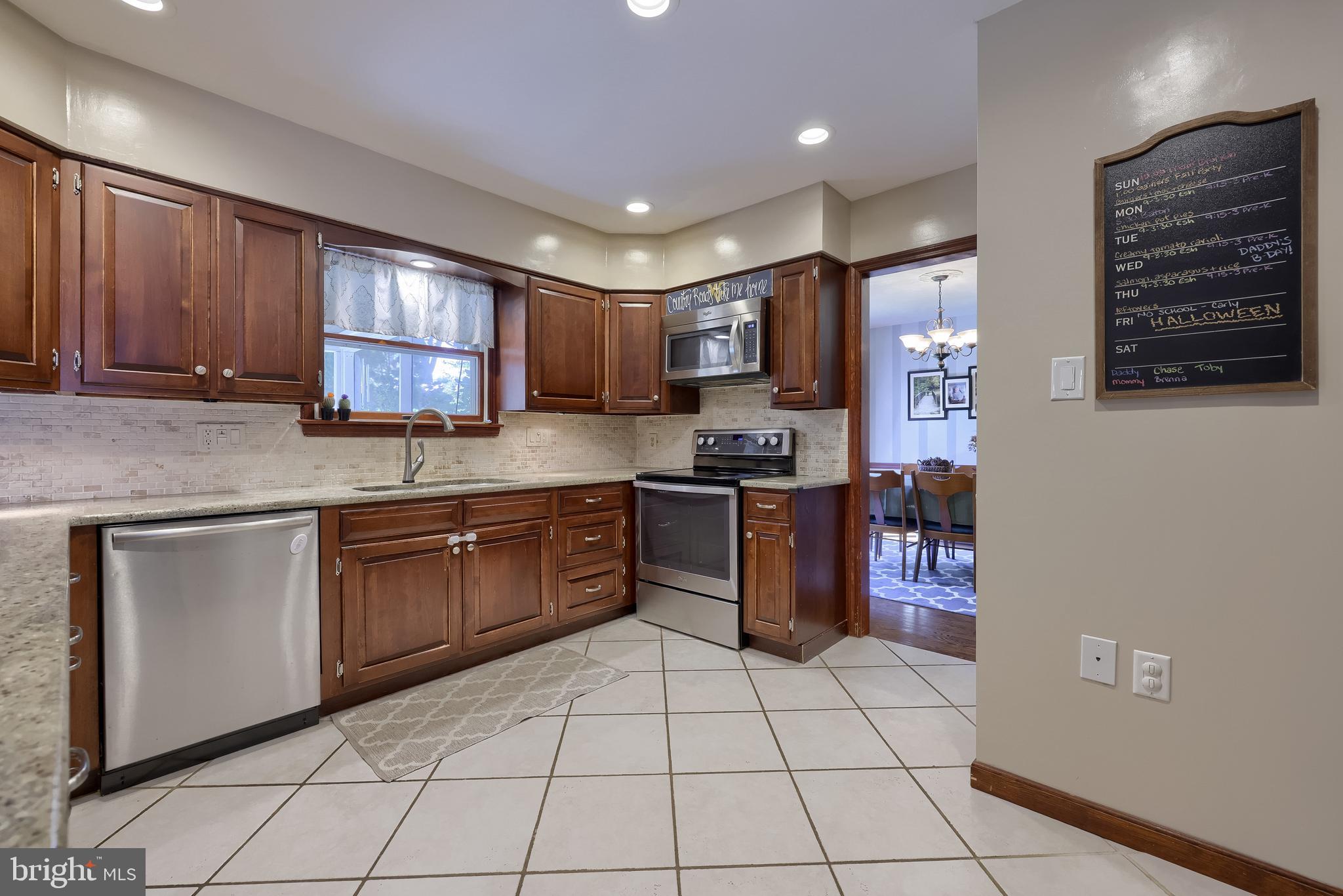 1124 Colonial Road Lancaster, PA 17603 - Photo 13 of 64 Gallery Image 13