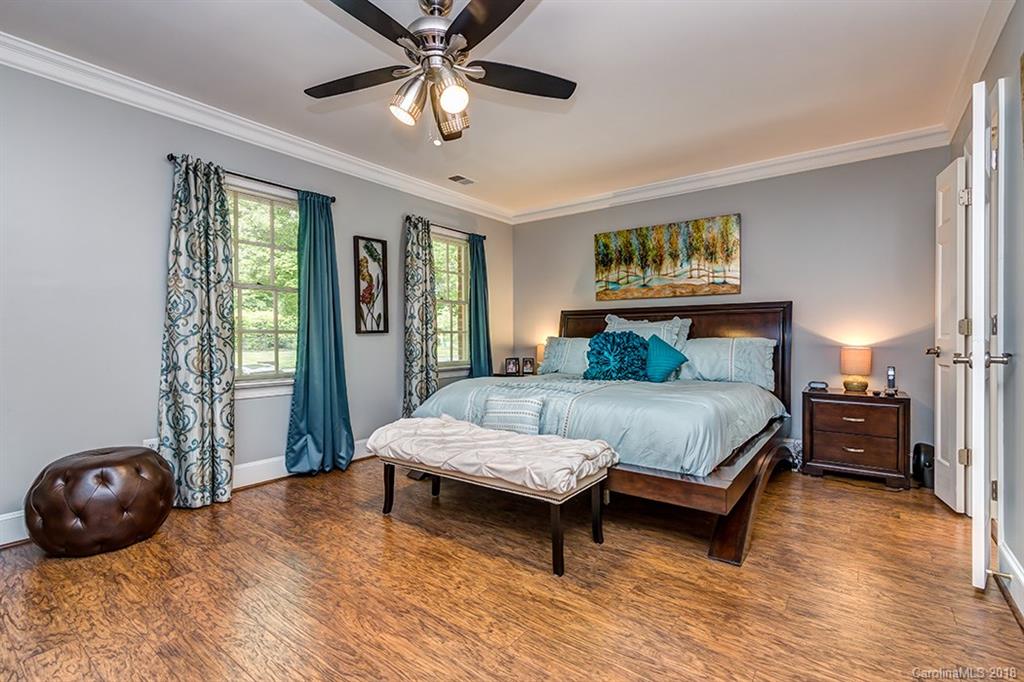 3610 Plantation Road Charlotte, NC 28270 - Photo 20 of 36 Gallery Image 20