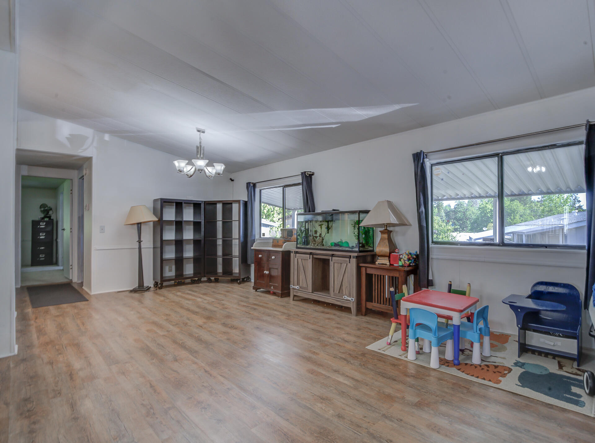 1070 Mountain Shadows Boulevard Redding, CA 96003 - Photo 5 of 13 Dining Room