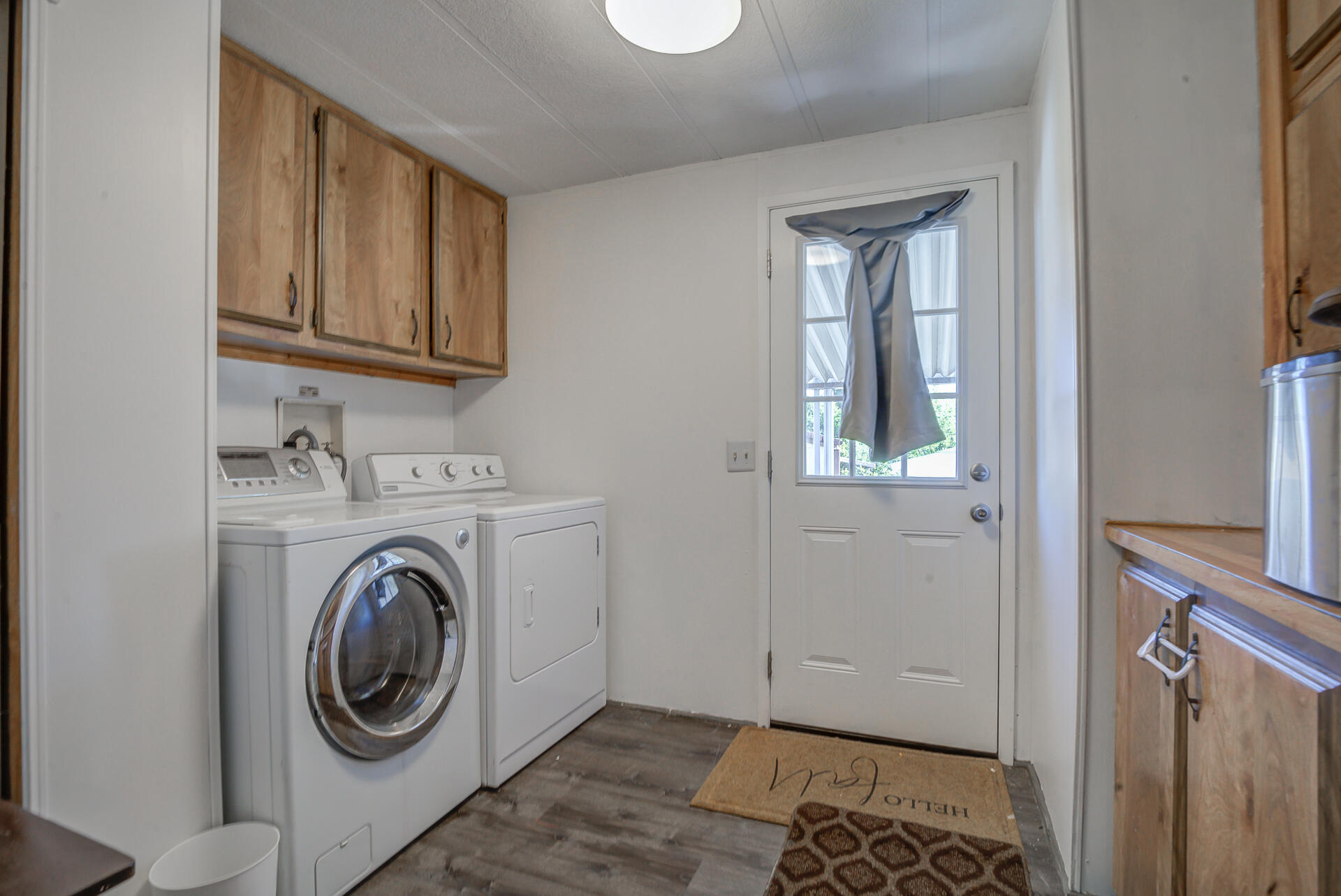 1070 Mountain Shadows Boulevard Redding, CA 96003 - Photo 6 of 13 Laundry Room