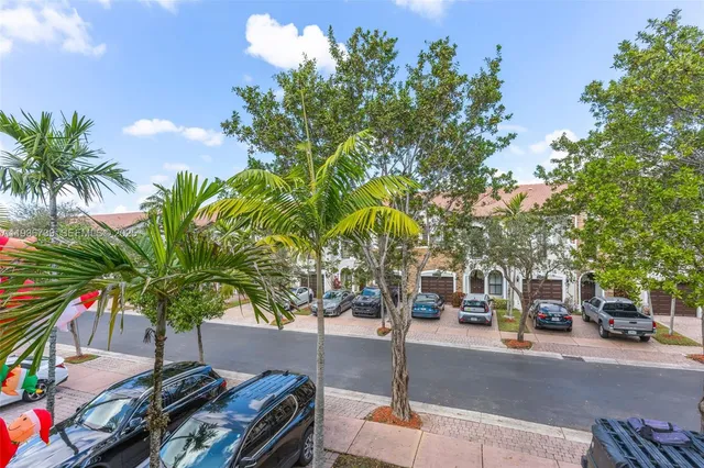 $3,595 | 10318 Northwest 30th Terrace, Doral, FL 33172