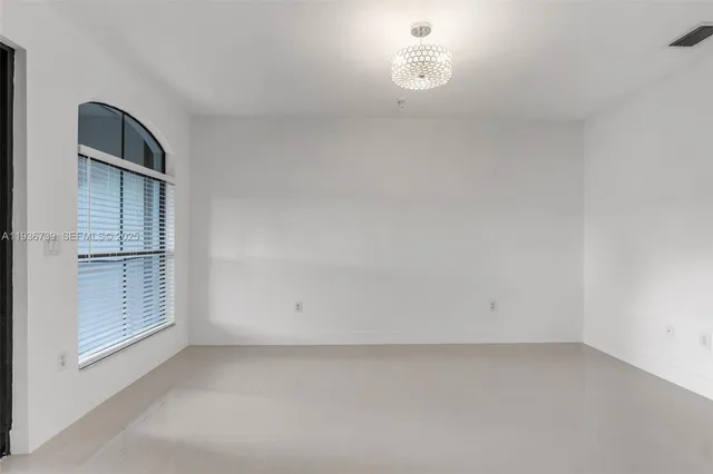 $3,595 | 10318 Northwest 30th Terrace, Doral, FL 33172