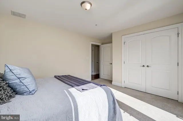 $11,000 | 621 Ponte Villas North, Unit 161, Baltimore, MD 21230