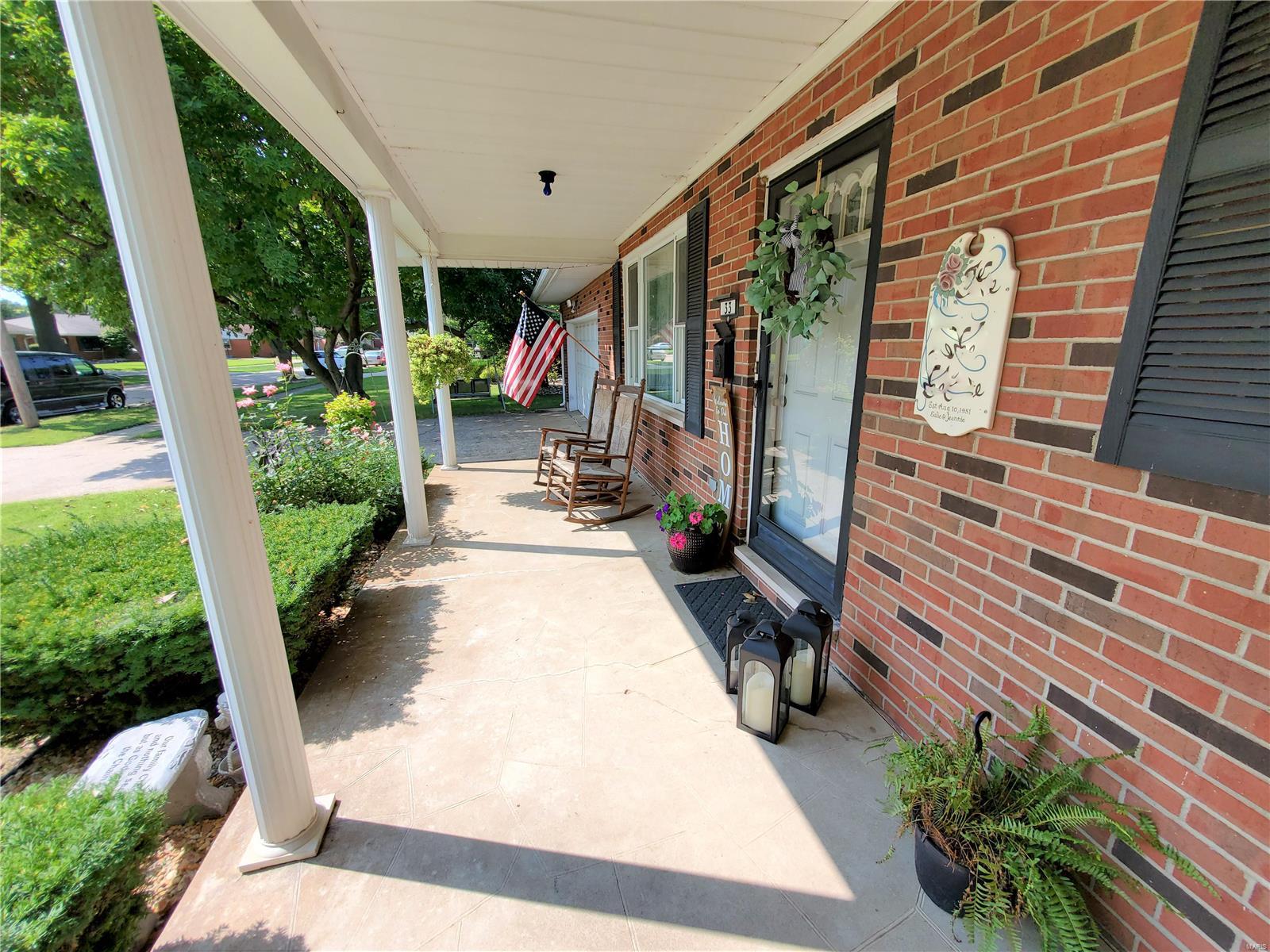 33 Del Rio Avenue Granite City, IL 62040 - Photo 3 of 6 Gallery Image 3