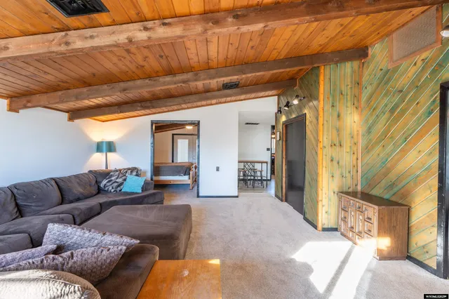 $380,000 | 526 North Warren Avenue, Glendo, WY 82213