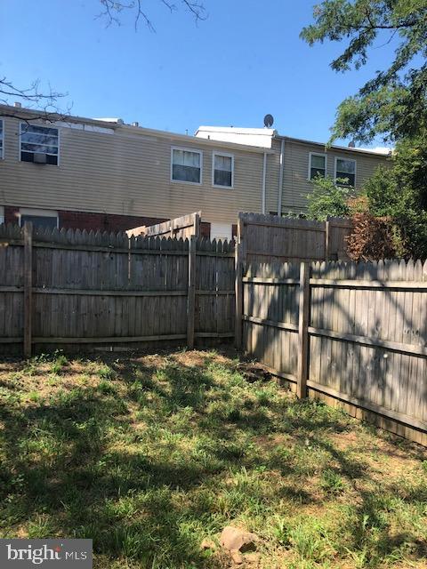 2812 Saxton Road Philadelphia, PA 19114 - Photo 22 of 23 Back yard