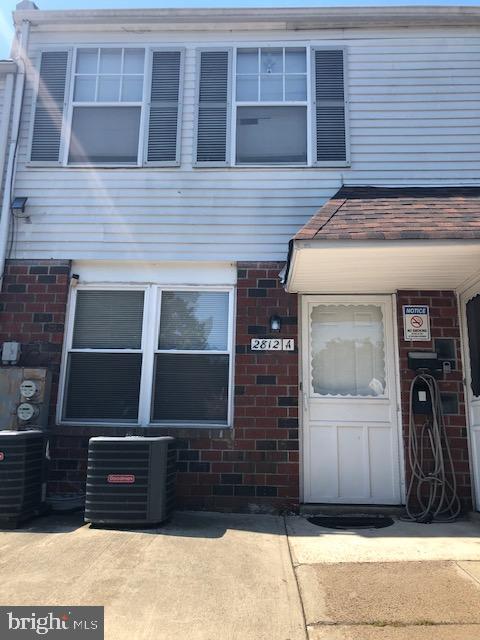 2812 Saxton Road Philadelphia, PA 19114 - Photo 3 of 23 Front of home