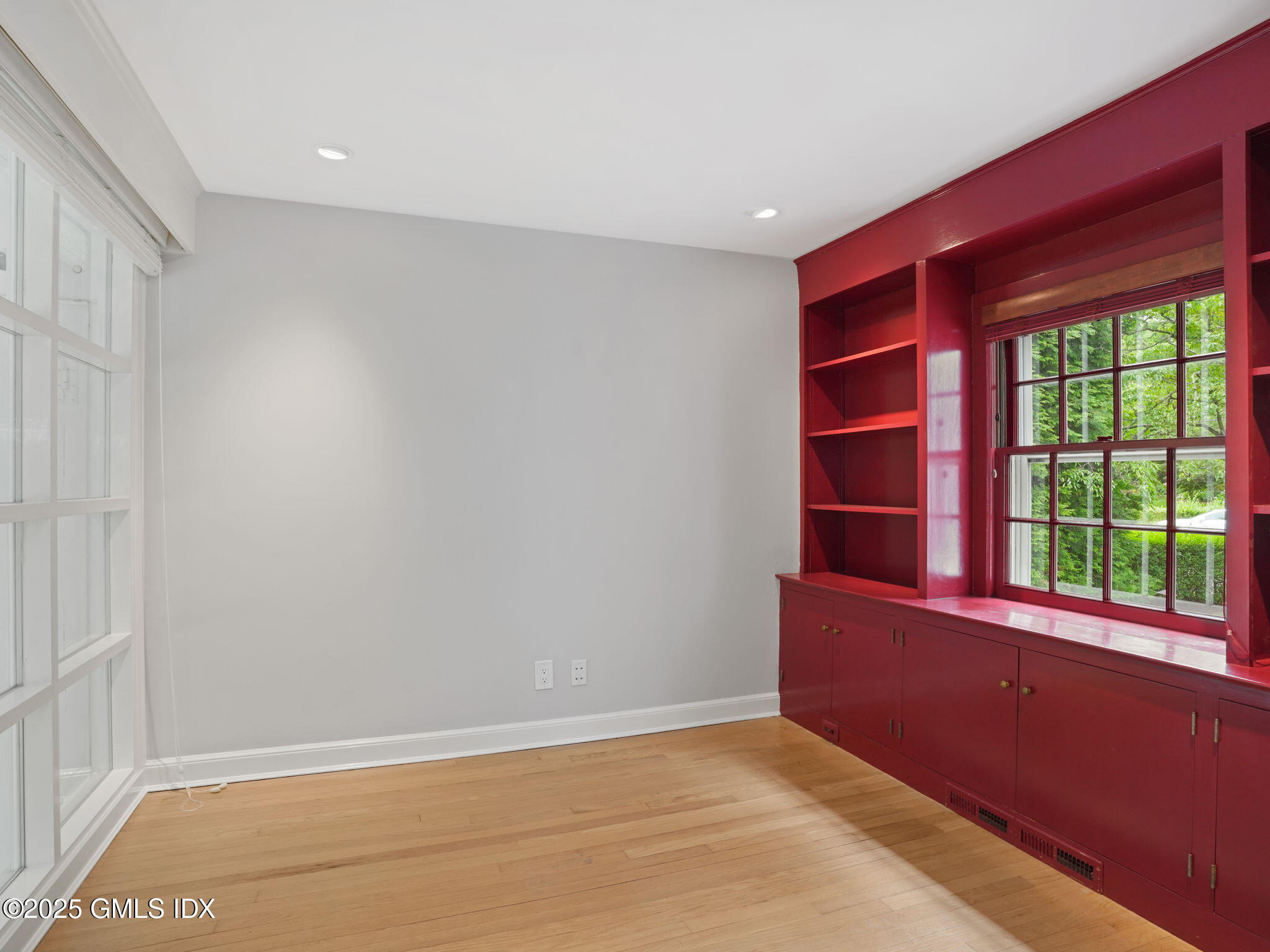 35 Skylark Road Greenwich, CT 06830 - Photo 6 of 34 Office