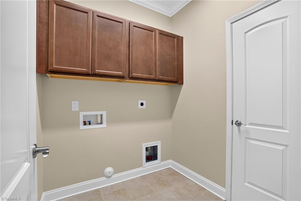 143 Windmill Trail High Point, NC 27265 - Photo 15 of 39