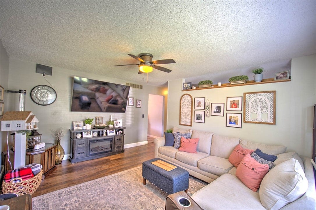 1381 Highland Place Decatur, IL 62526 - Photo 10 of 32 Gallery Image 10