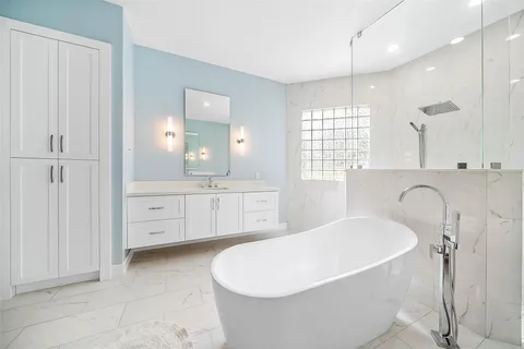 $2,000,000 | 7273 Northwest 63rd Way, Parkland, FL 33067