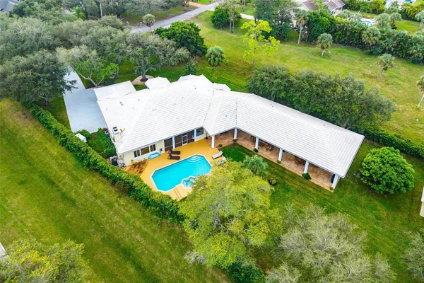 $2,000,000 | 7273 Northwest 63rd Way, Parkland, FL 33067