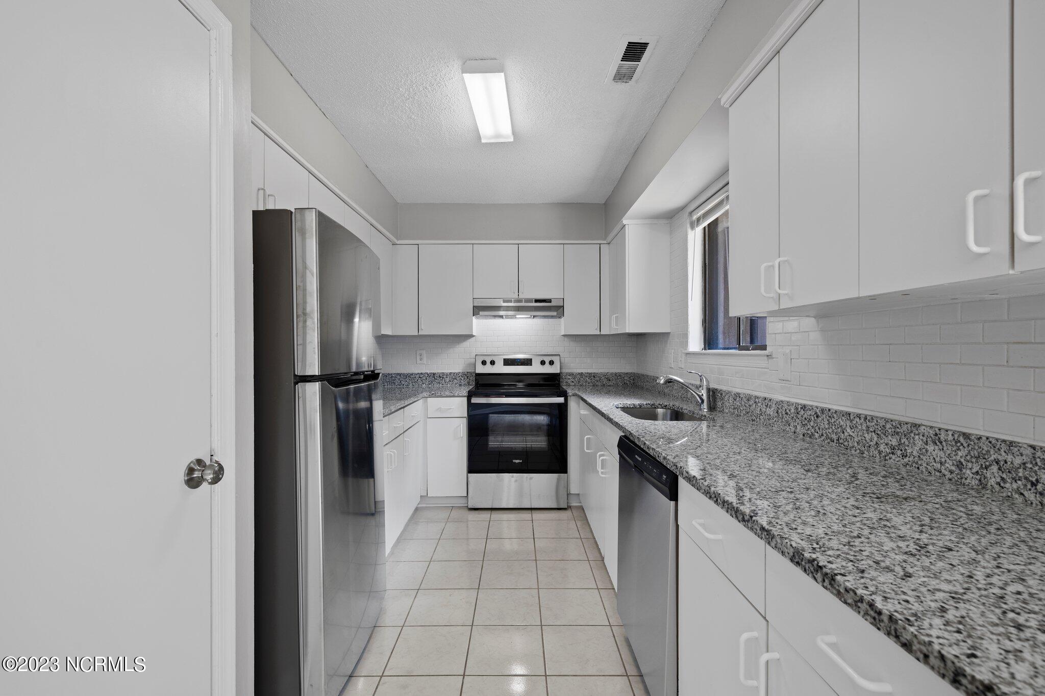 4307 Lake Ridge Drive Raleigh, NC 27604 - Photo 17 of 35 13-web-or-mls-0S9A4385