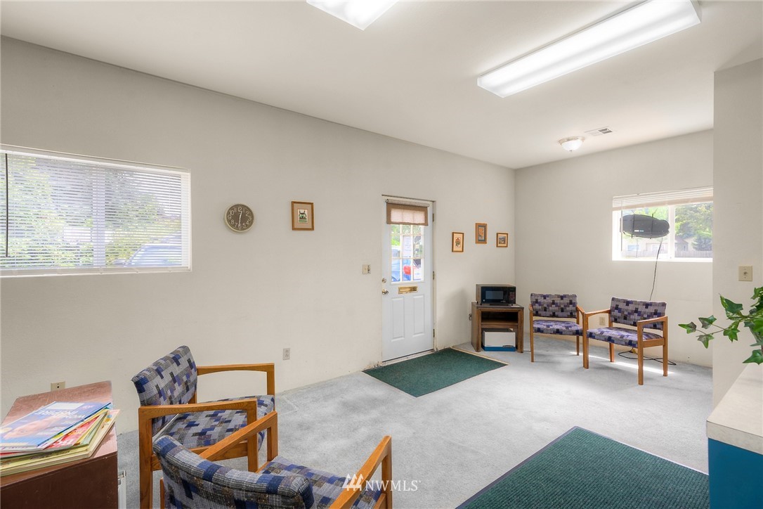 6737 Littlerock Road Southwest Tumwater, WA 98512 - Photo 8 of 29 Gallery Image 8