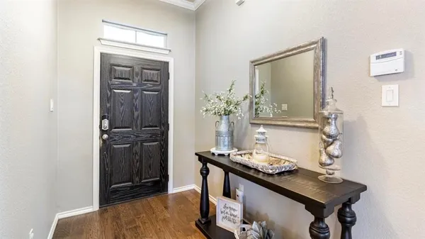 $2,300 | 1201 Central Village Drive, Denton, TX 76210