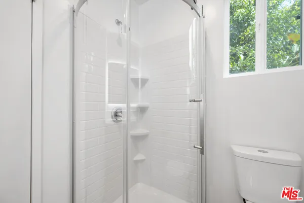 $5,495 | 833 5th Street, Unit 203, Santa Monica, CA 90403
