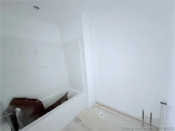 $279,000 | 1421 Mt. Zion Road, Henryville, IN 47126