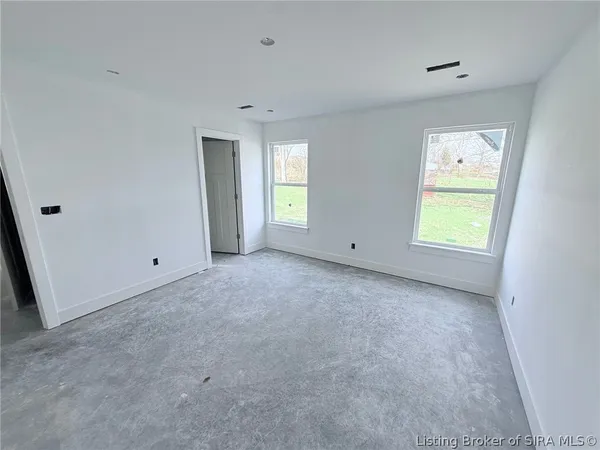 $279,000 | 1421 Mt. Zion Road, Henryville, IN 47126