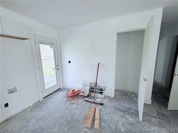 $279,000 | 1421 Mt. Zion Road, Henryville, IN 47126