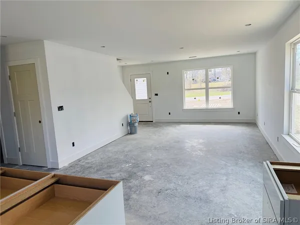 $279,000 | 1421 Mt. Zion Road, Henryville, IN 47126